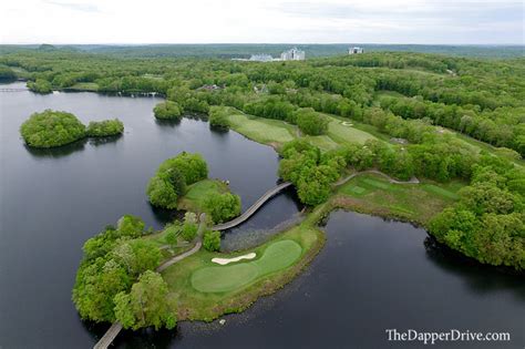 Challenging Golf near Foxwoods Resort .
